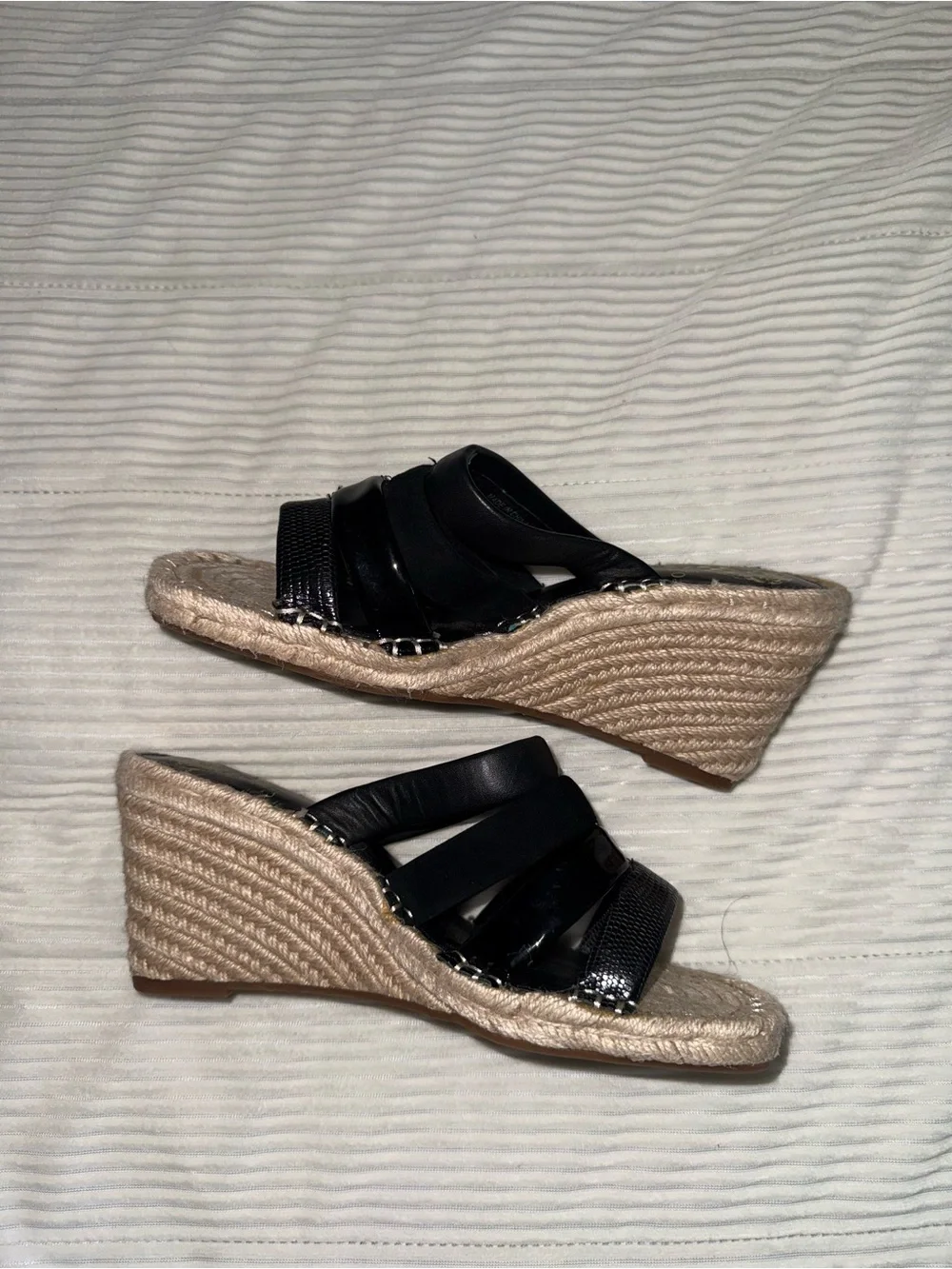 Vince Camuto sleek black